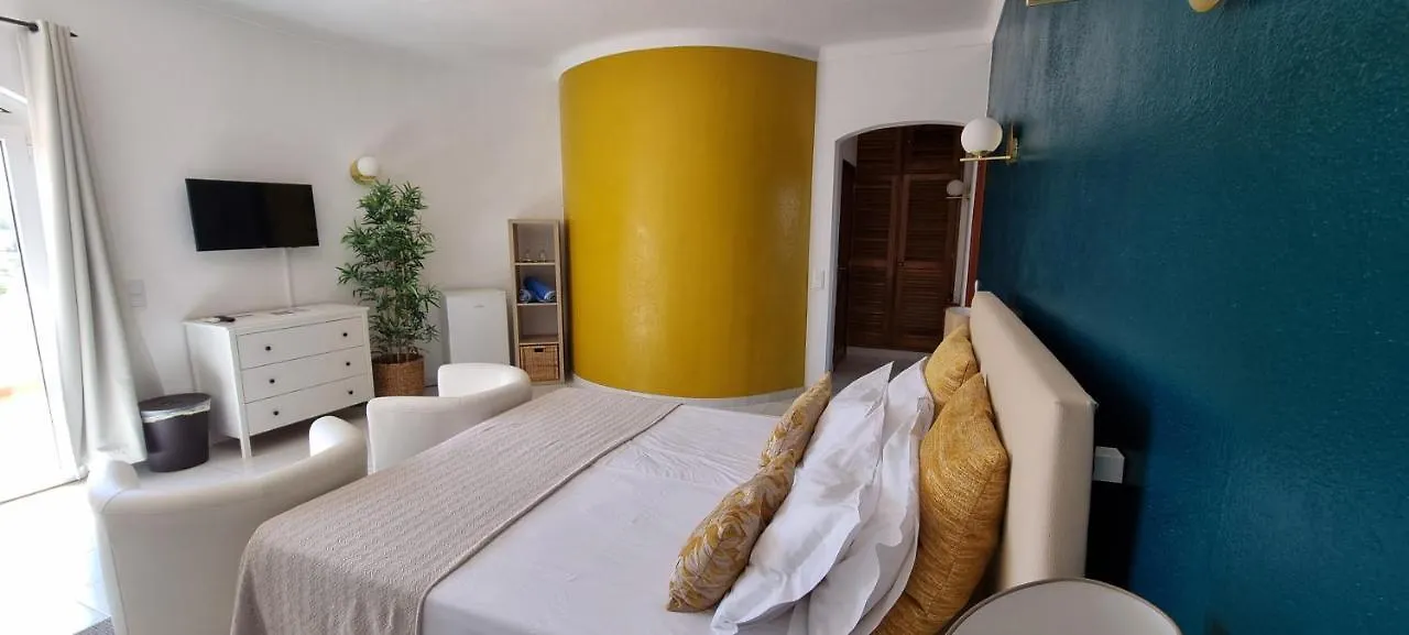 Bed and Breakfast Quinta Nova Vale Del Rey Карвоейру Отель типа 